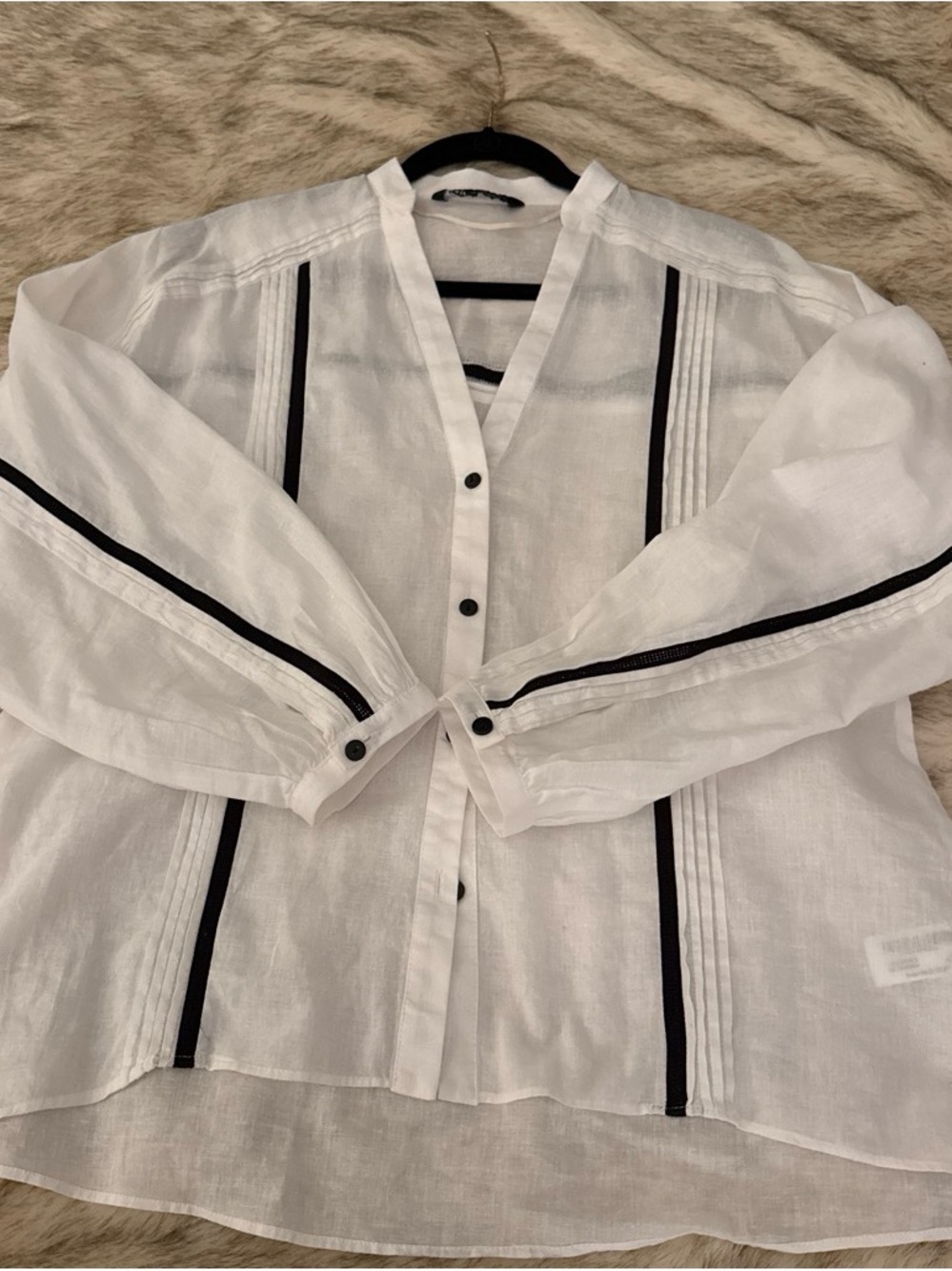 Zara Linen white/black trim